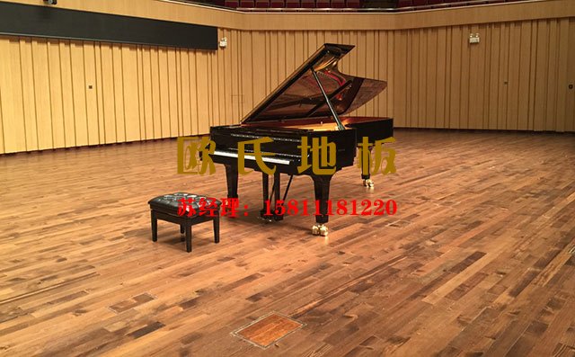 怎么尋找性價(jià)比高的舞臺運(yùn)動(dòng)木地板——?jiǎng)P潔地板
