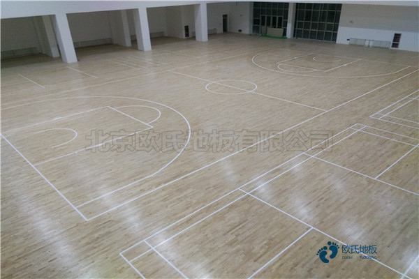 室內籃球場木地板多少錢一平米?